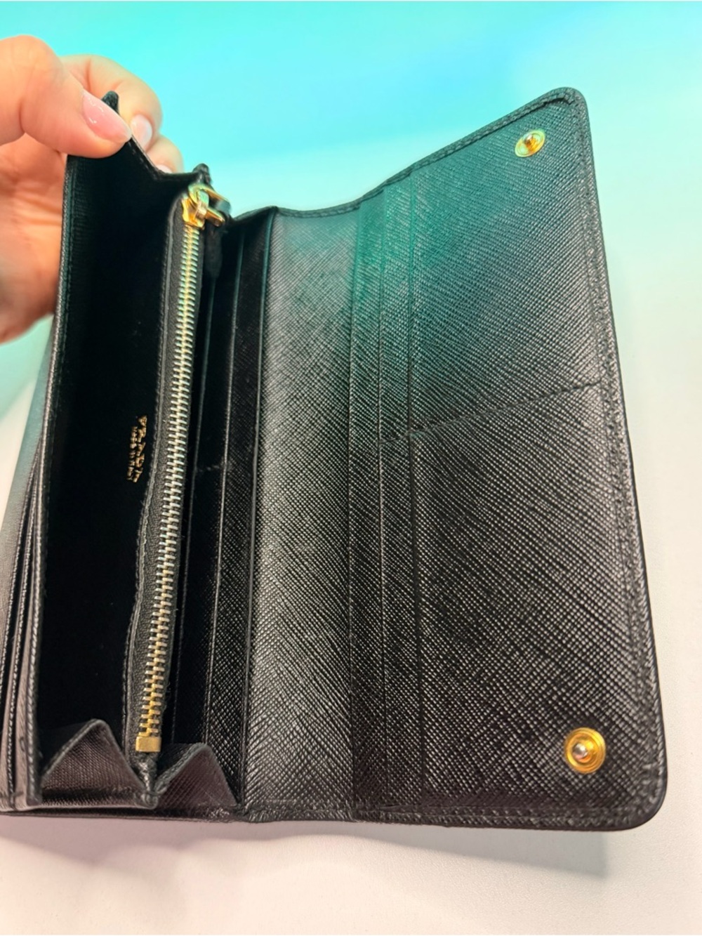 Prada Black Saffiano Leather Bow Wallet with Gold Logo - Picture 7 of 8